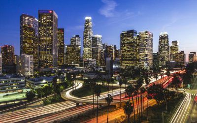 Cómo LA ahorra ahora 9 millones de euros al año con farolas LED y las convierte en estaciones de carga de EV