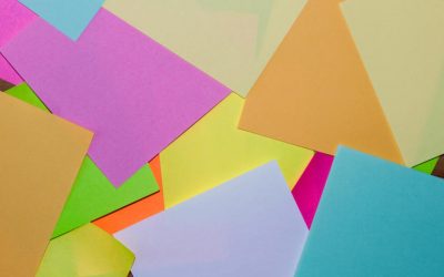 Cómo sacar el máximo partido a la aplicación Sticky Notes de Windows 10 con una vista de tareas en el escritorio