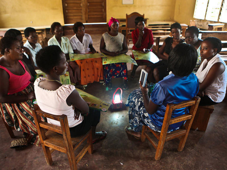 Cómo Solar Sister está impulsando una revolución de energía limpia liderada por mujeres en África